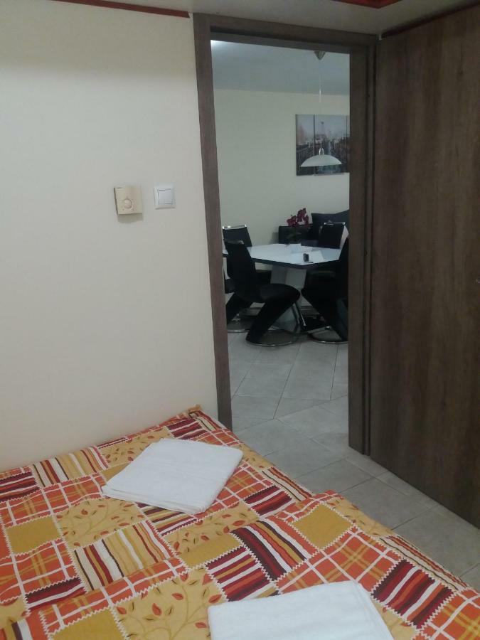 Ferienwohnung Centrum Apartman Szegedin Exterior foto